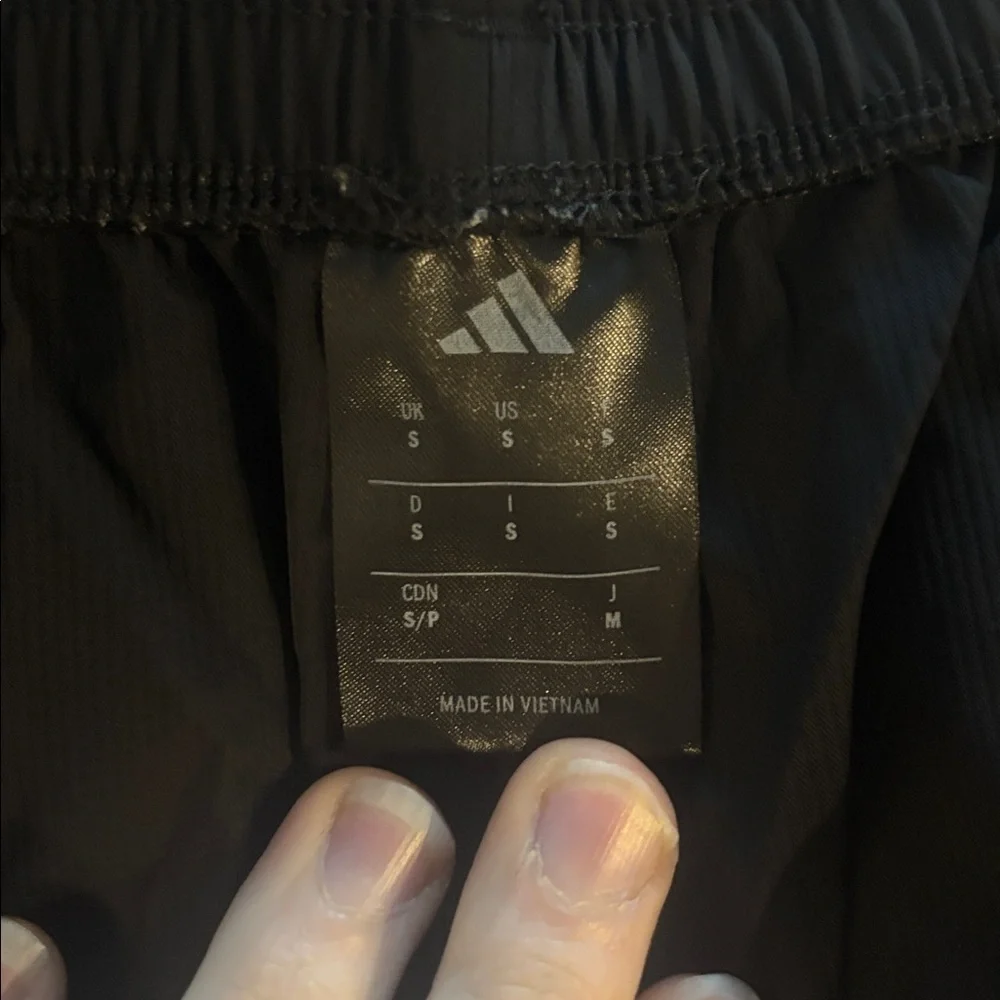 adidas Men's 5” ZNE short, Small